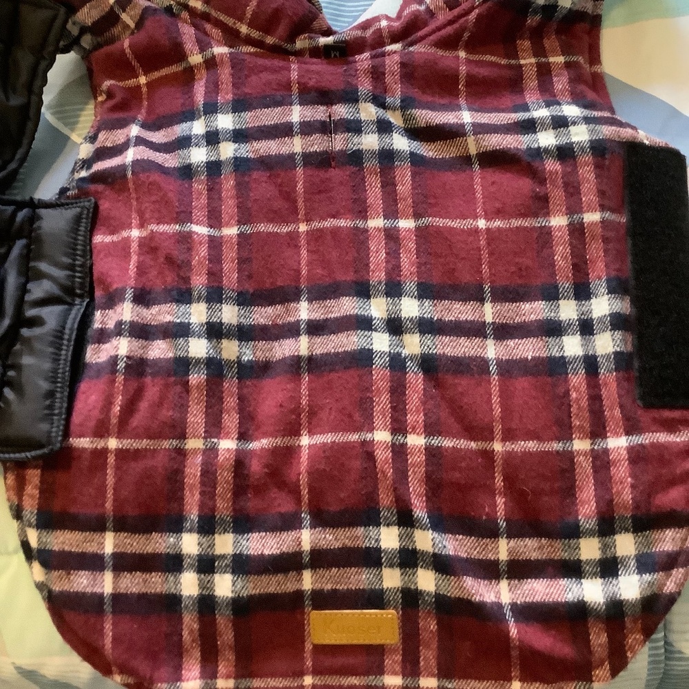 NWOT Medium Size reversible dog coat.